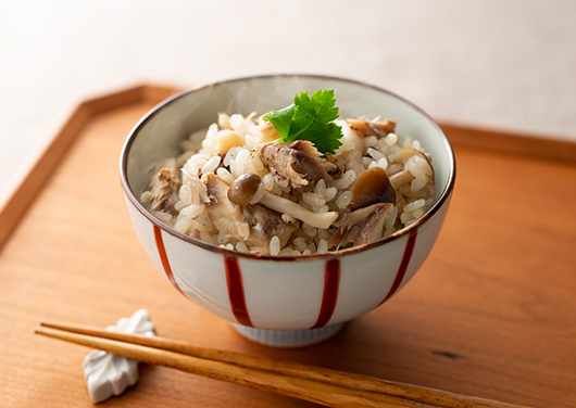 しめじとサバ缶のだし炊きごはん