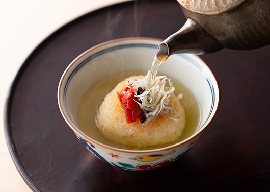 だし炊きごはんの焼きおにぎり茶漬け